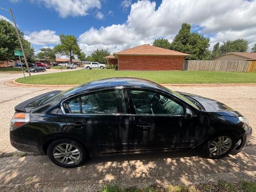 Black 2012 Nissan Altima 2.5 S