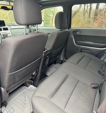 2011 Ford Escape XLS