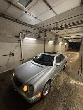 Silver 2000 Mercedes-Benz E-Class E55 AMG