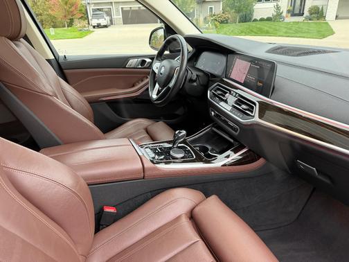 Green 2020 BMW X7 xDrive40i