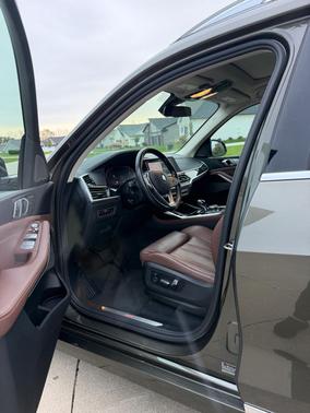 Green 2020 BMW X7 xDrive40i