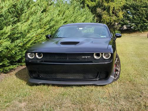 Black 2015 Dodge Challenger SRT Hellcat