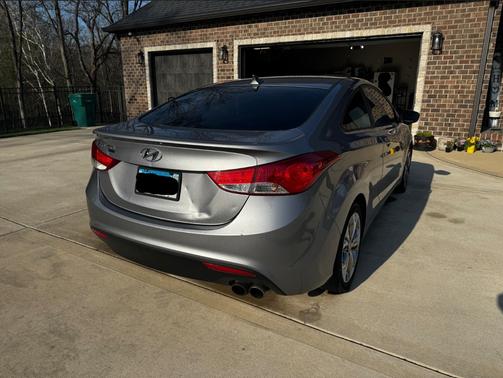 2013 Hyundai ELANTRA SE