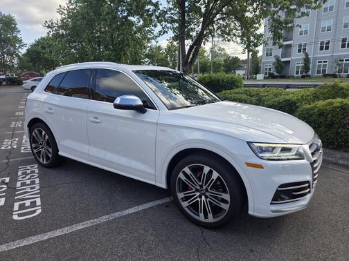 White 2018 Audi SQ5 3.0T Prestige