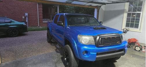 Blue 2005 Toyota Tacoma Double Cab