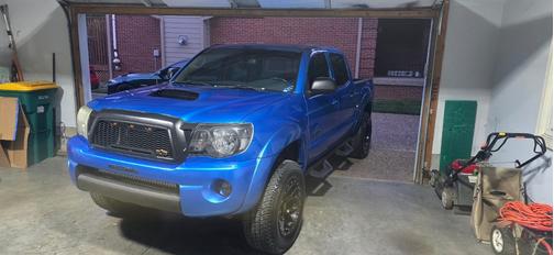 Blue 2005 Toyota Tacoma Double Cab