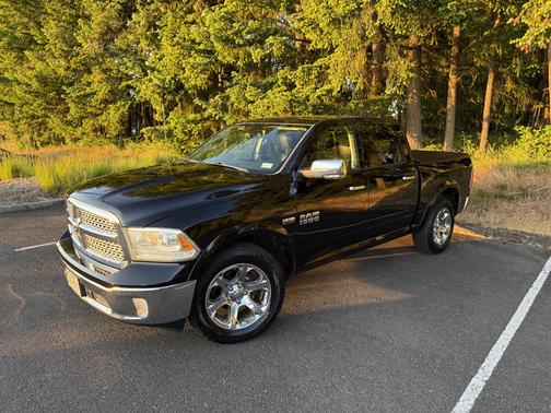 2014 RAM 1500 Laramie
