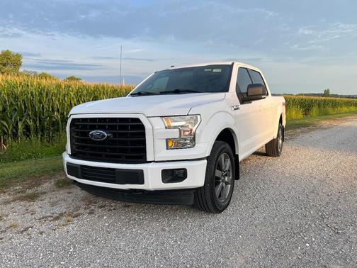 White 2017 Ford F-150 XLT