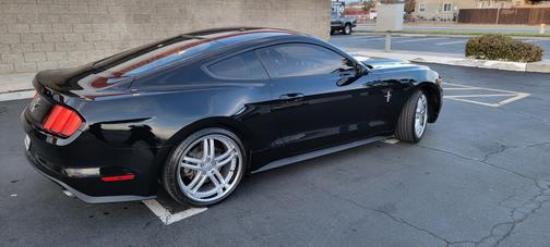 2016 Ford Mustang V6
