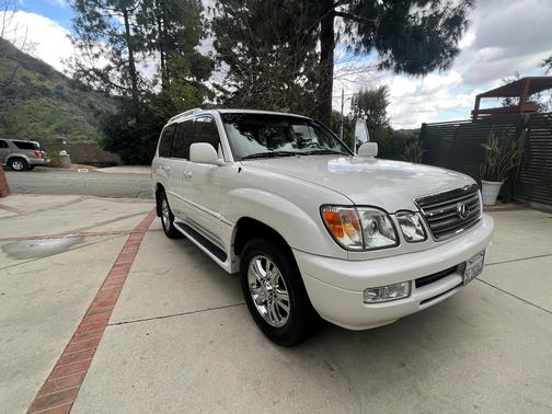 2004 Lexus LX 470 Base
