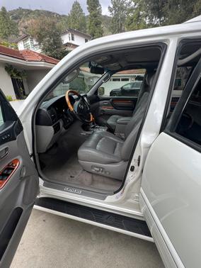 2004 Lexus LX 470 Base