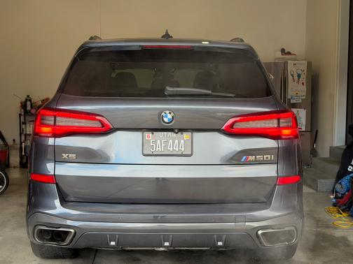 2020 BMW X5 M50i