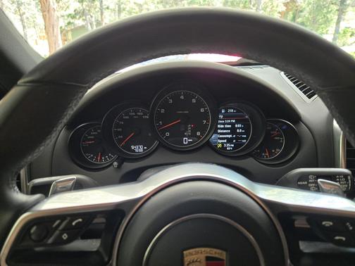 2016 Porsche Cayenne Base