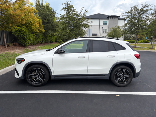 White 2022 Mercedes-Benz GLA 250 Base