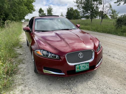2012 Jaguar XF Base