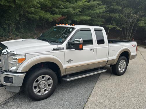 2013 Ford F-350 Lariat