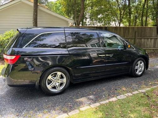 Black 2013 Honda Odyssey Touring Elite