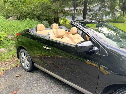 2011 Nissan Murano CrossCabriolet Base