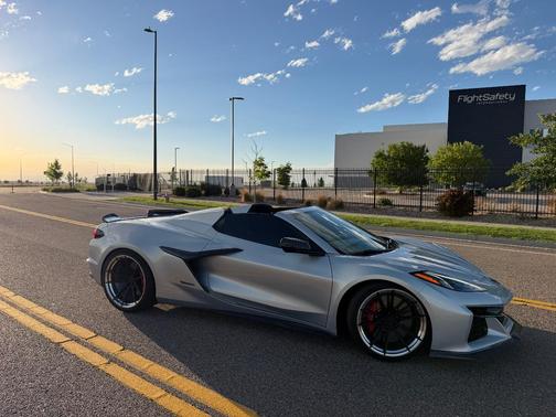 Silver 2024 Chevrolet Corvette E-Ray 3LZ