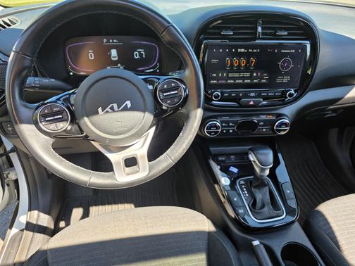 2023 Kia Soul EX