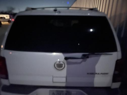 2002 Cadillac Escalade Base
