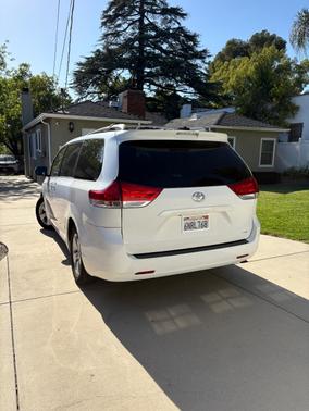 2011 Toyota Sienna LE