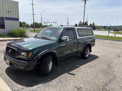 Green 2001 Toyota Tacoma Base