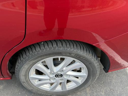 2014 Mazda Mazda5 Sport