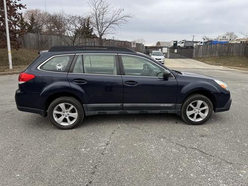 2014 Subaru Outback 2.5i