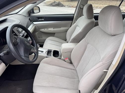 2014 Subaru Outback 2.5i
