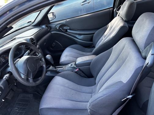 2005 Pontiac Sunfire Base