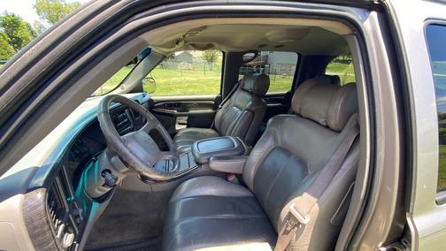 Gold 2001 GMC Yukon XL K1500