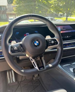 Gray 2023 BMW 760 i xDrive