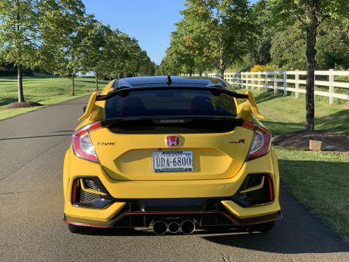 Photo 4 of 14 of 2021 Honda Civic Type R Limited Edition