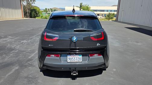 Gray 2015 BMW i3 Base w/Range Extender