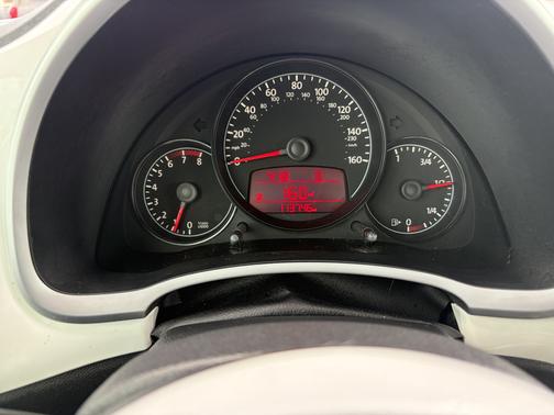 2012 Volkswagen Beetle 2.0T Turbo