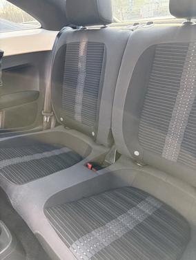 2012 Volkswagen Beetle 2.0T Turbo