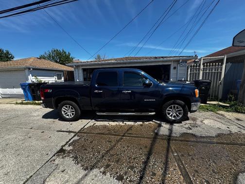 Blue 2011 GMC Sierra 1500 SLE
