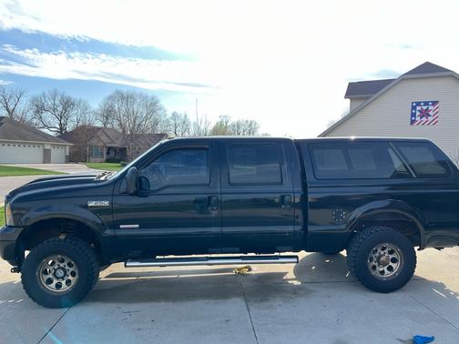 2005 Ford F-250 XLT Crew Cab Super Duty