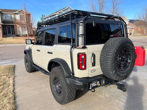 2022 Ford Bronco Everglades Advanced