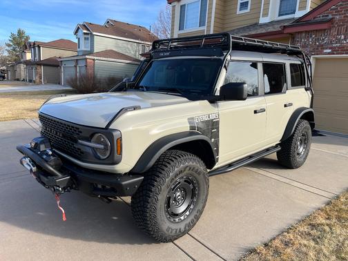 2022 Ford Bronco Everglades Advanced