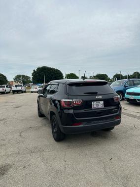 Black 2018 Jeep Compass Sport