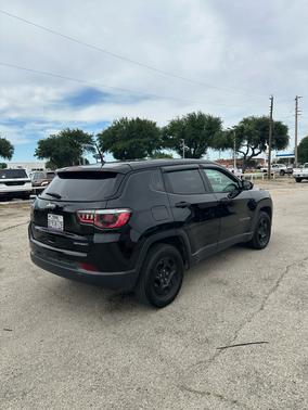 Black 2018 Jeep Compass Sport