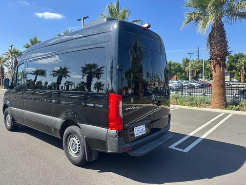 Black 2019 Mercedes-Benz Sprinter 2500 High Roof