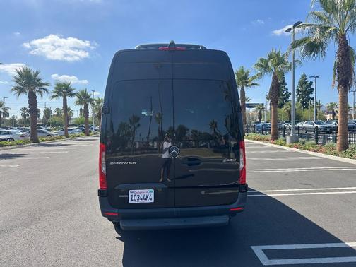 Black 2019 Mercedes-Benz Sprinter 2500 High Roof