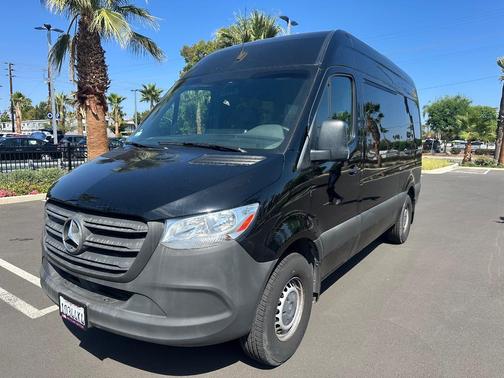 Black 2019 Mercedes-Benz Sprinter 2500 High Roof