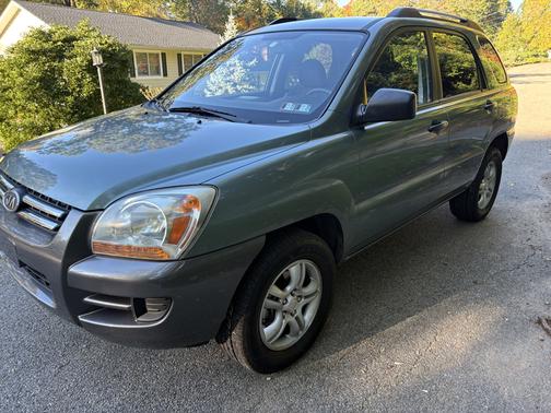 Green 2008 Kia Sportage LX
