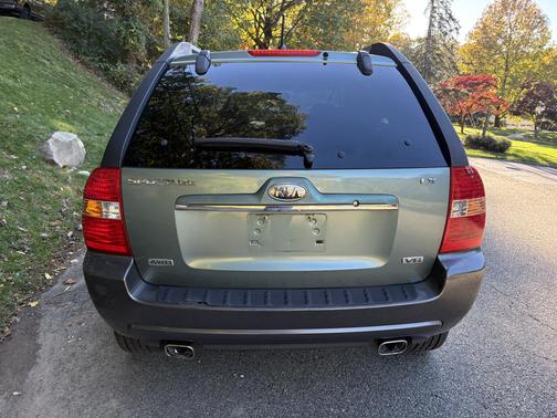 Green 2008 Kia Sportage LX