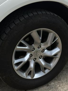 White 2014 INFINITI QX80 Base