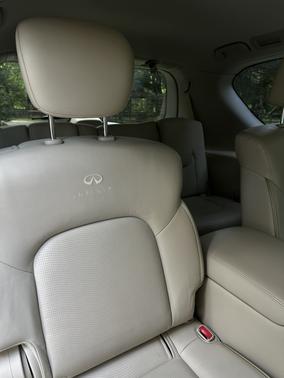 White 2014 INFINITI QX80 Base